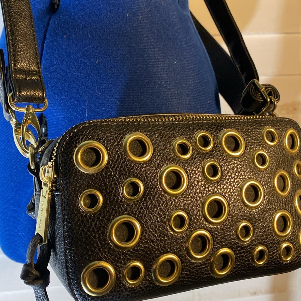 Steve Madden - Picture 2 of 6